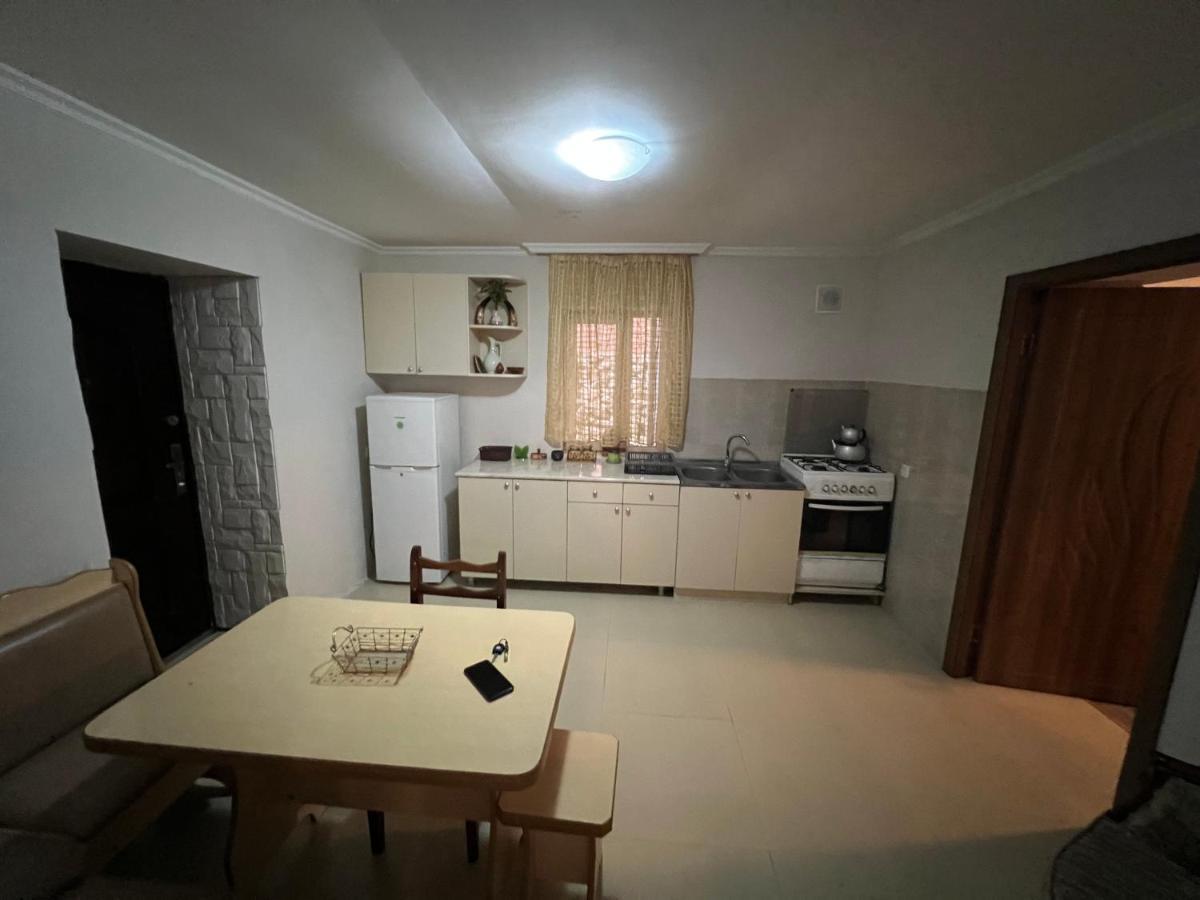 Cozy Apartment In The Centre Of Kutaiszi Kültér fotó