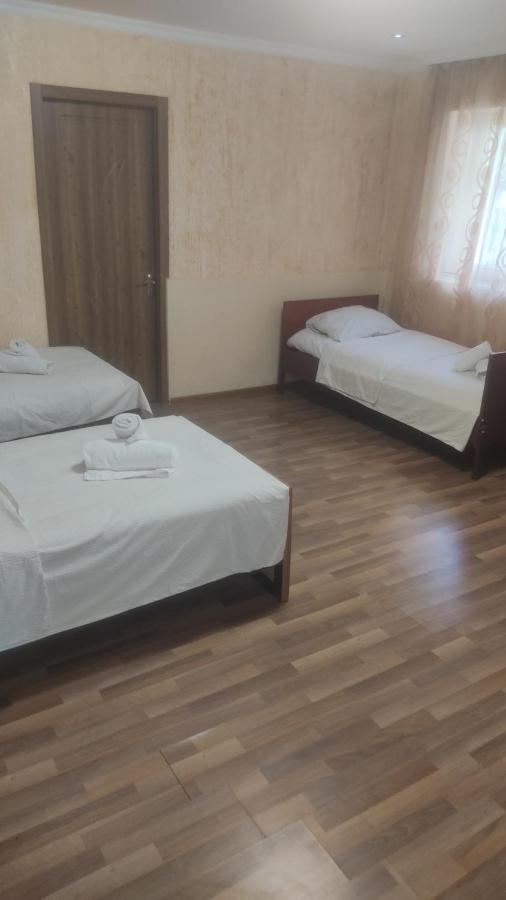 Cozy Apartment In The Centre Of Kutaiszi Kültér fotó